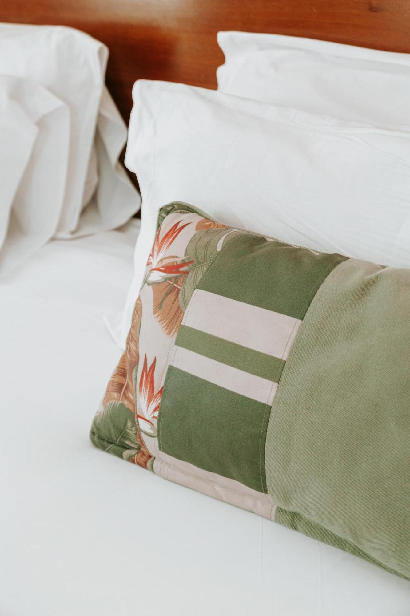 Howard Johnson Hotel Yerba Buena Εξωτερικό φωτογραφία