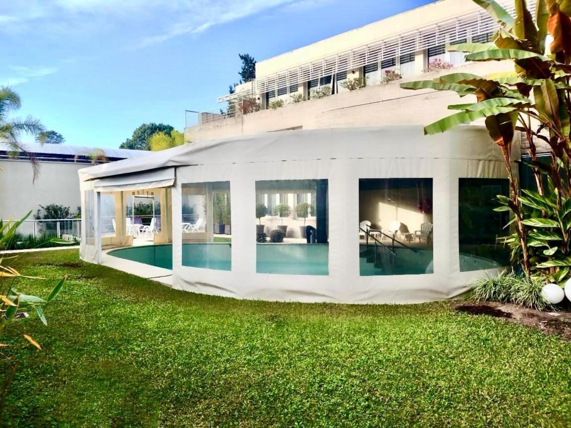 Howard Johnson Hotel Yerba Buena Εξωτερικό φωτογραφία