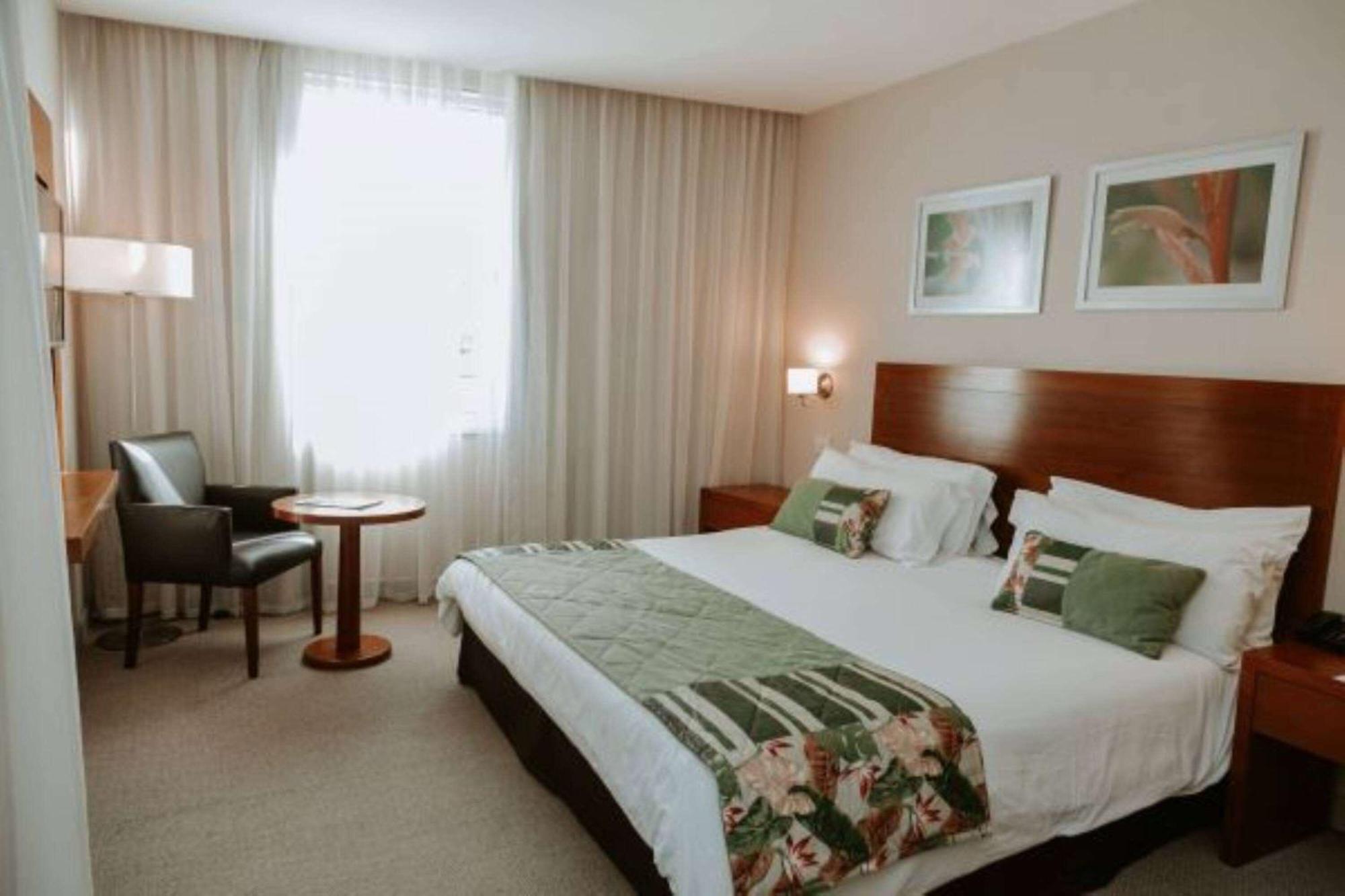 Howard Johnson Hotel Yerba Buena Εξωτερικό φωτογραφία