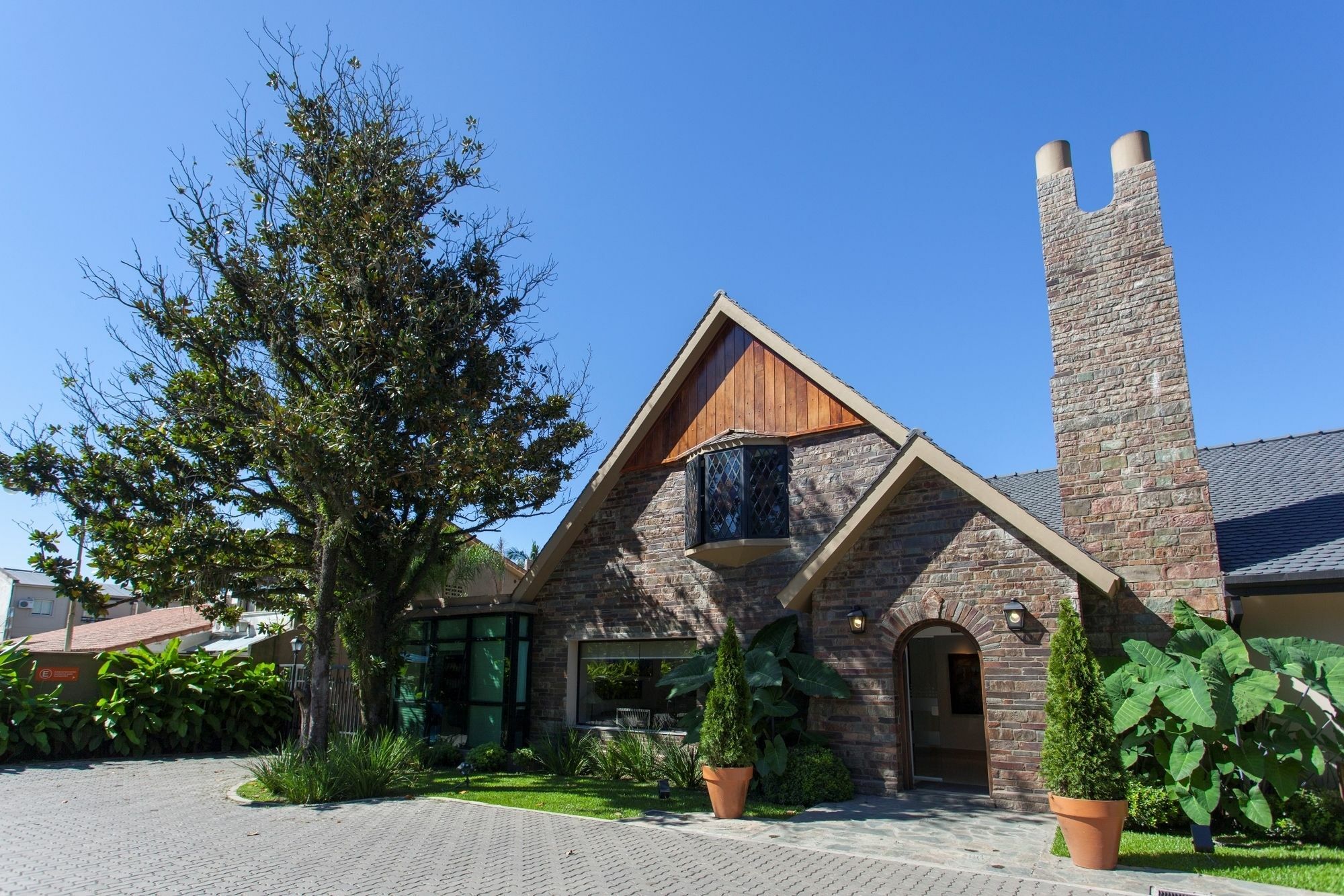 Howard Johnson Hotel Yerba Buena Εξωτερικό φωτογραφία
